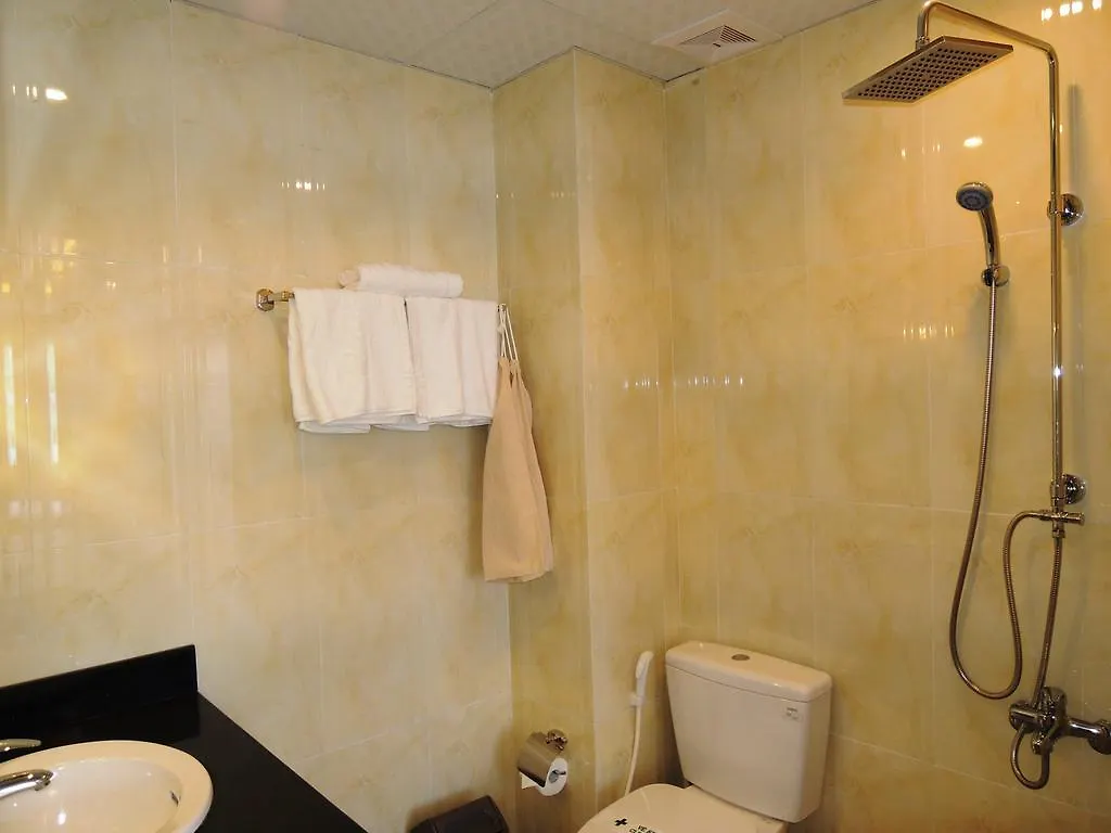 Van Nam Hotel Nha Trang 2*,  Vietnam